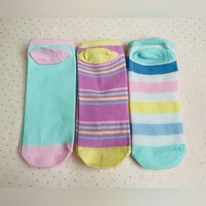 5 for $15! Woman's Colorful Pastel Ankle Socks Size 5-9 x 3 Pairs